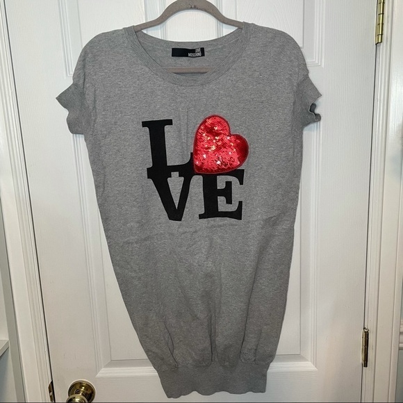 𝅺MOSCHINO Long Grey Love Moschino T Shirt Sequin Red Heart 100% cotton Small - Picture 1 of 8